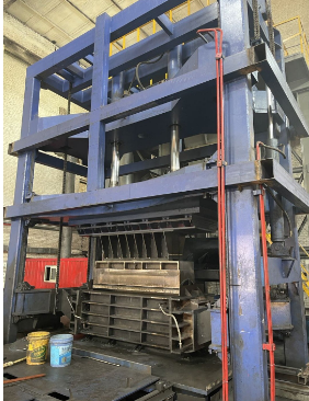 振動(dòng)壓機(jī) 振動(dòng)壓機(jī)
